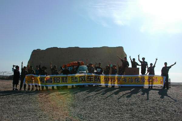 �������T���B�������������\��Vù���y