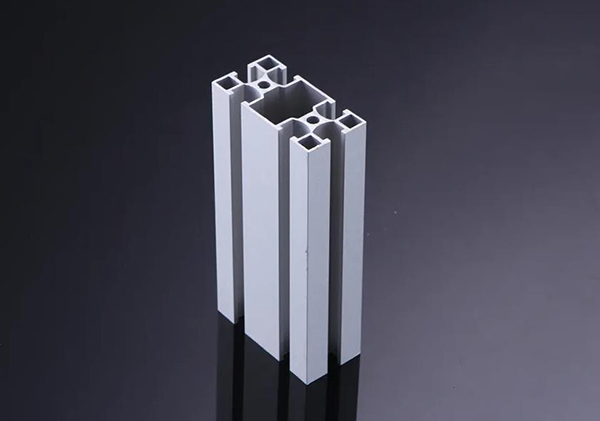 铝材在海边会侵蚀吗?9888拉斯维加斯铝材厂家介绍